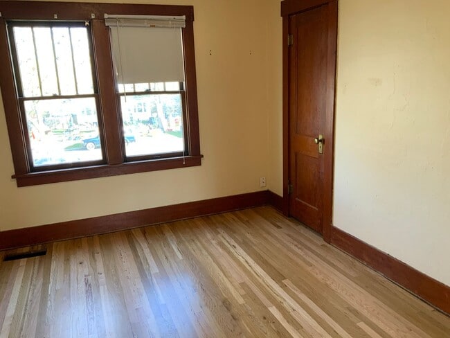 Building Photo - Three Bedroom House in Central Missoula