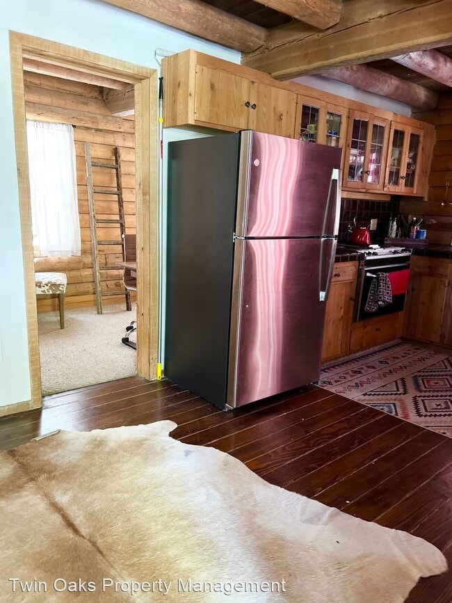Building Photo - 2 br, 1 bath House - 1421 Zermatt Dr