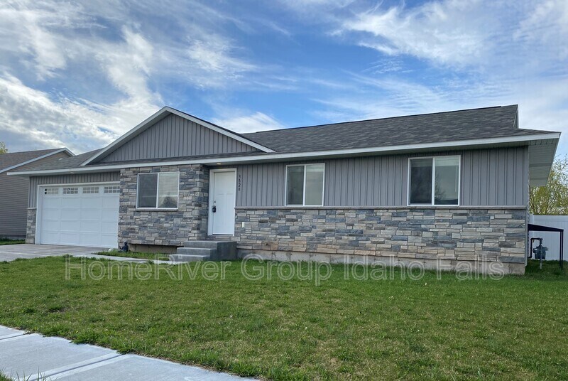 3828 E Lorna Ave, Idaho Falls, ID 83401 House for Rent in Idaho Falls