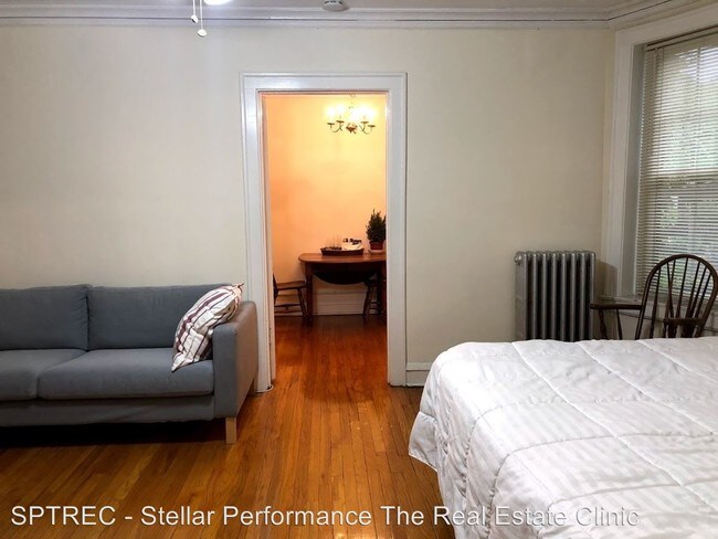 Foto del edificio - 326 S Maple Ave