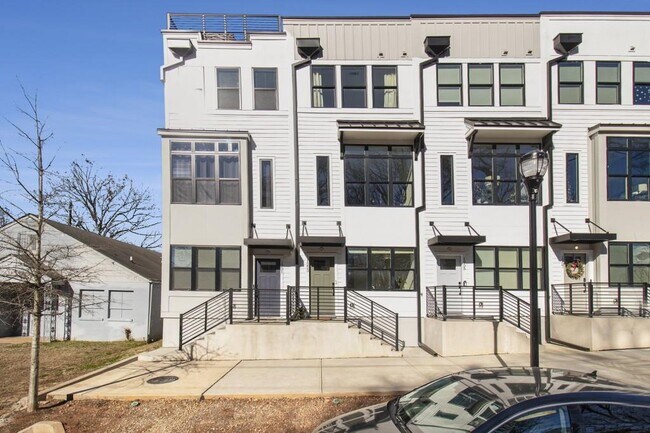 Foto del edificio - 1253 Wright Ln SE