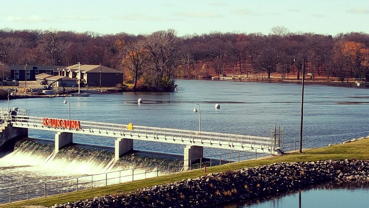 Fox Shores Apartments Apartments in Kaukauna, WI