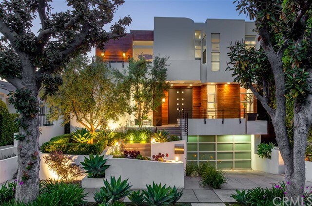Foto principal - 810 N La Jolla Ave