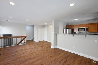 Building Photo - 9331 Neil Rd