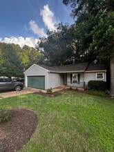 Building Photo - 3320 Pinecrest Cir