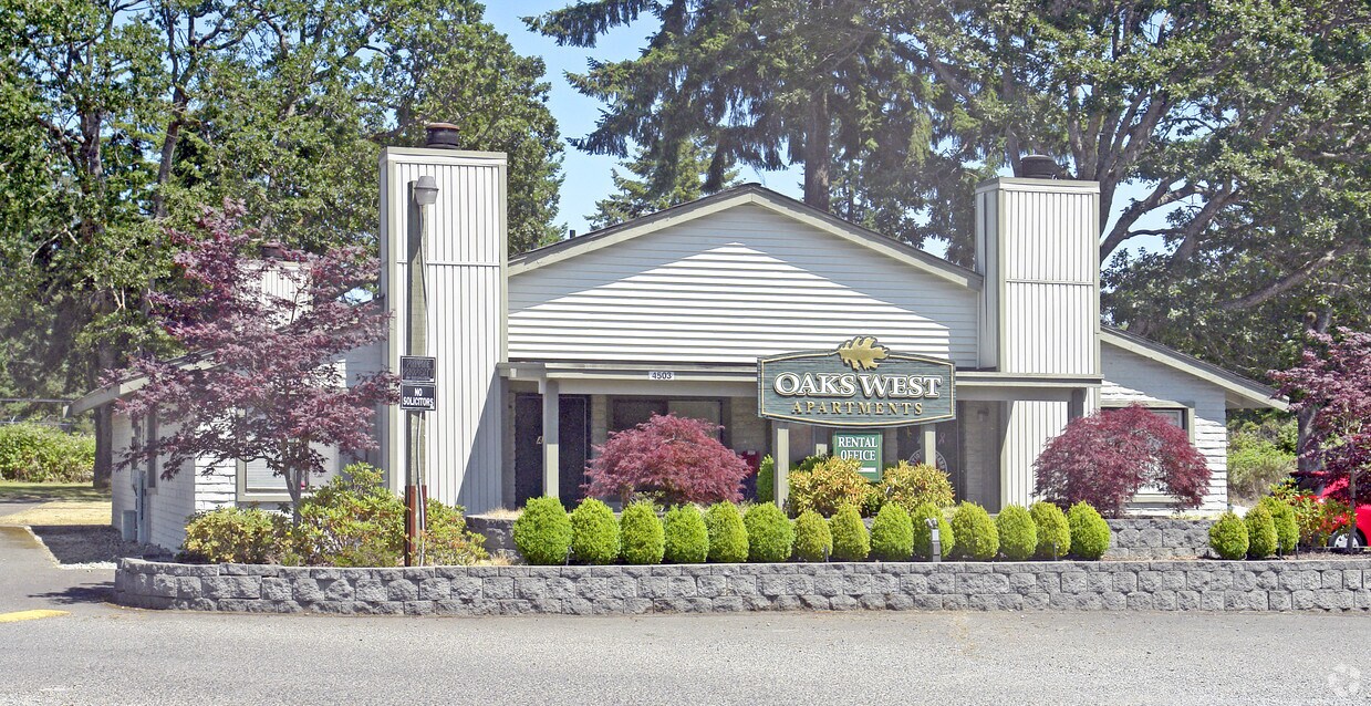 Foto principal - Oaks West Apartments