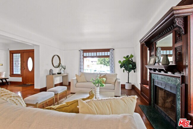 Foto del edificio - 1616 W 25th St