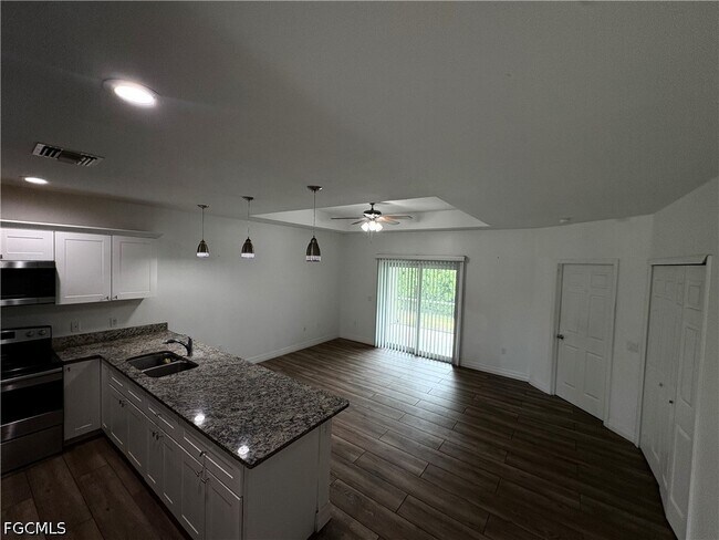 Building Photo - 1104 Ichabod Ave