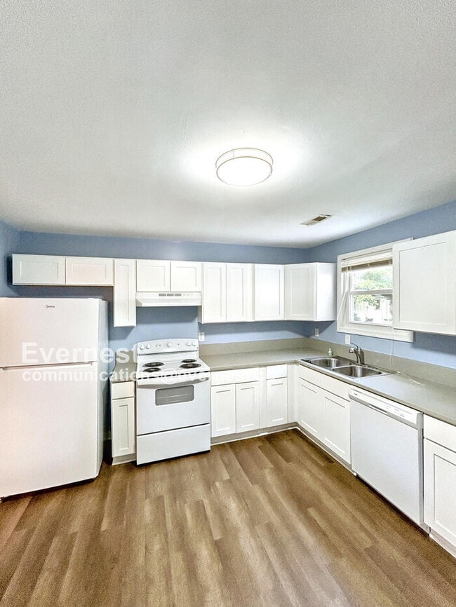 Foto del edificio - 2611 Gravel Hill Rd