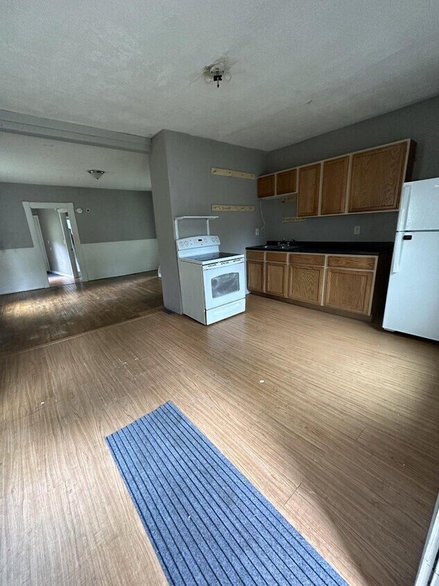 Primary Photo - 729 W Cavour Ave