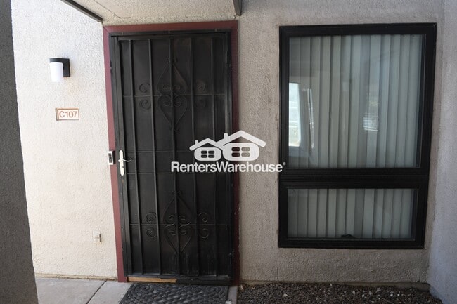 Building Photo - 3420 W Danbury Dr