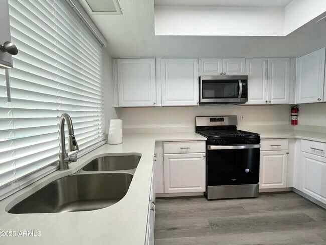 Foto del edificio - 14441 N 38th Ave