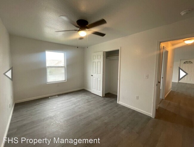 Building Photo - 2 br, 2 bath House - 1212 N Viola Unit 105