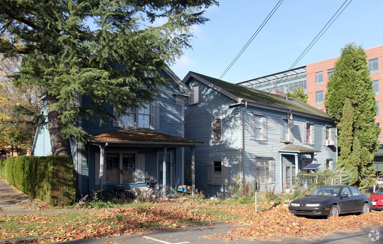 Primary Photo - 1055-1059 Adams St SE