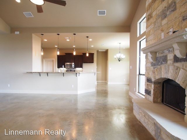 Building Photo - 4 br, 2 bath House - 7004 Bella Charca Par...