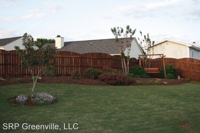 Building Photo - 4 br, 2.5 bath House - 205 Peach Grove Place