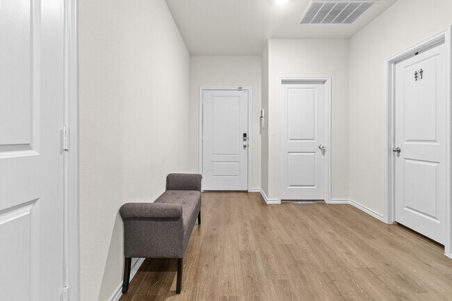 Foto del edificio - 2928 Roper St