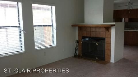 Building Photo - 3401 Starwood Ln