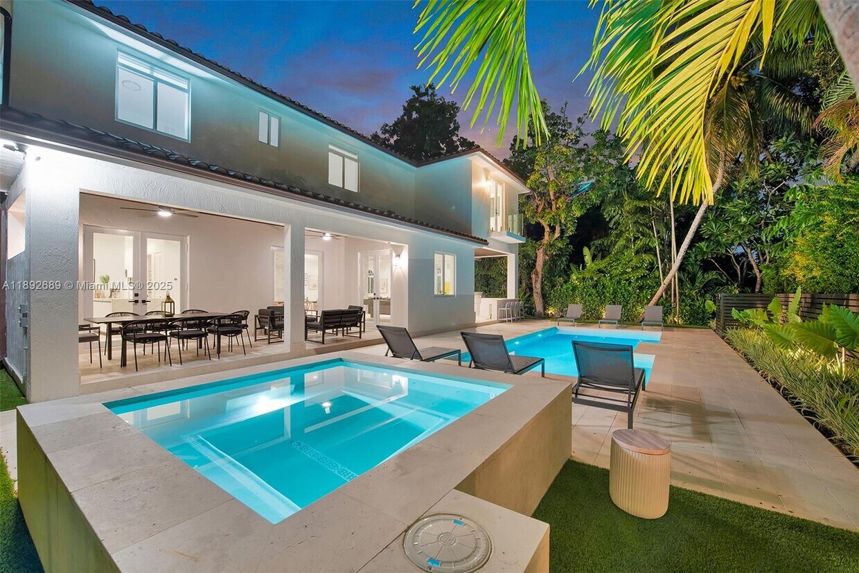 Foto principal - 5801 SW 35th St
