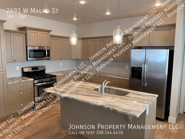 Building Photo - 2691 W Malad St