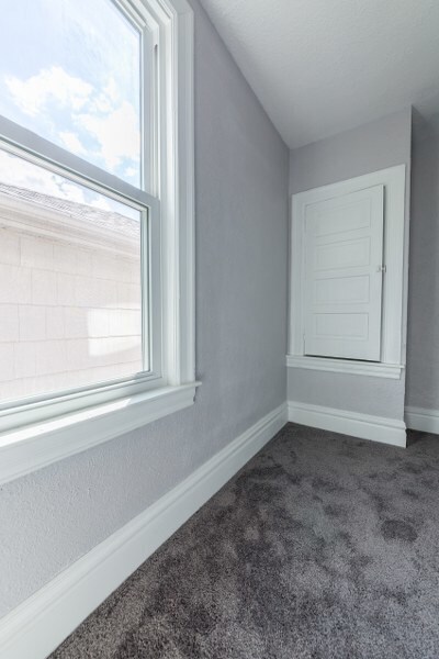 Foto del edificio - AVAILABLE AUGUST - Beautiful 4 Bedroom Hom...
