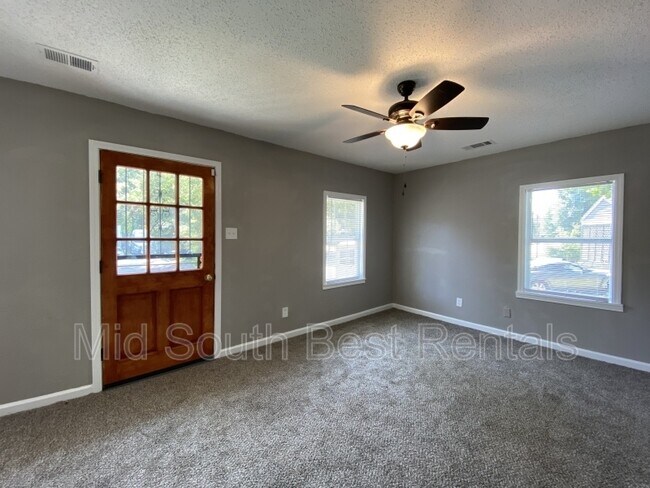 Foto del edificio - 2119 Pendleton St