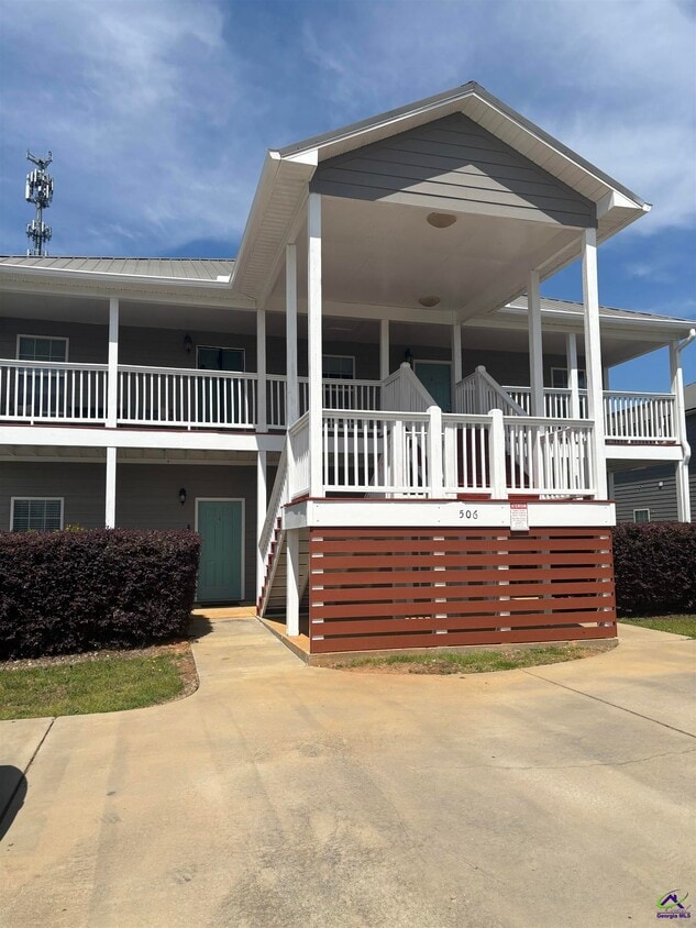 Primary Photo - 506 Club Villa Court