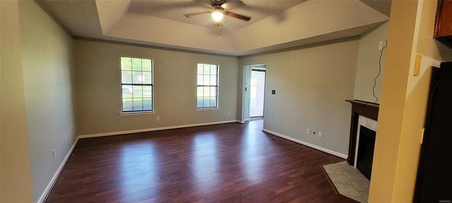 Building Photo - 135 Daffodil Dr