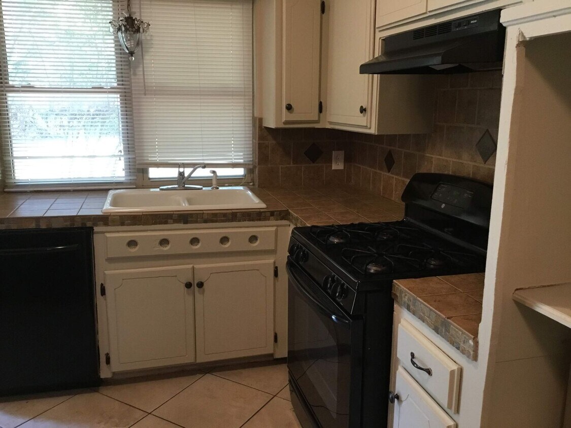 Primary Photo - 3 Bedroom 1 Bath - Coming Soon!