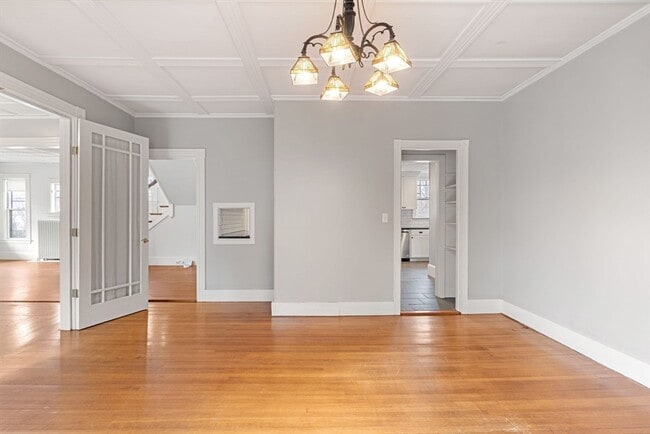 Building Photo - 187 Pleasant St