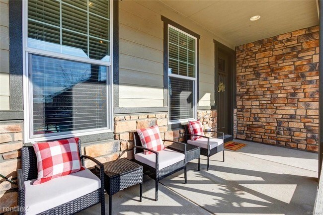 Building Photo - 3 br, 3 bath House - 6749 Club Villa Rd