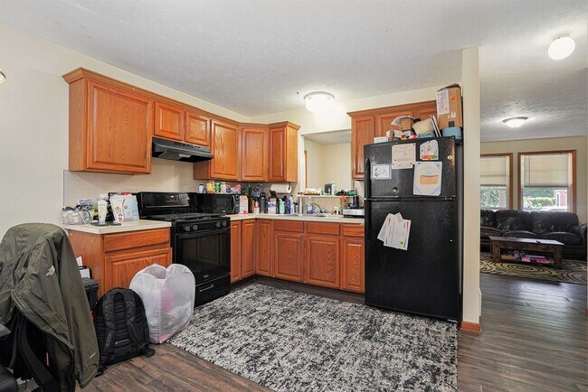 Foto del edificio - AVAILABLE NOW! 3 Bedroom, 1.5 Bath House in Grand Rapids