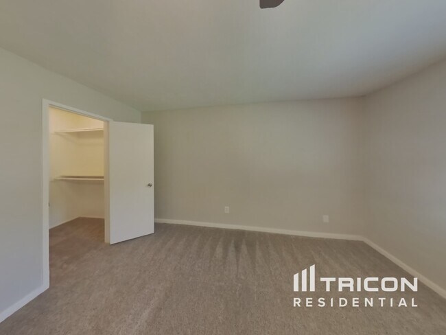 Foto del edificio - 1711 Pilot Way