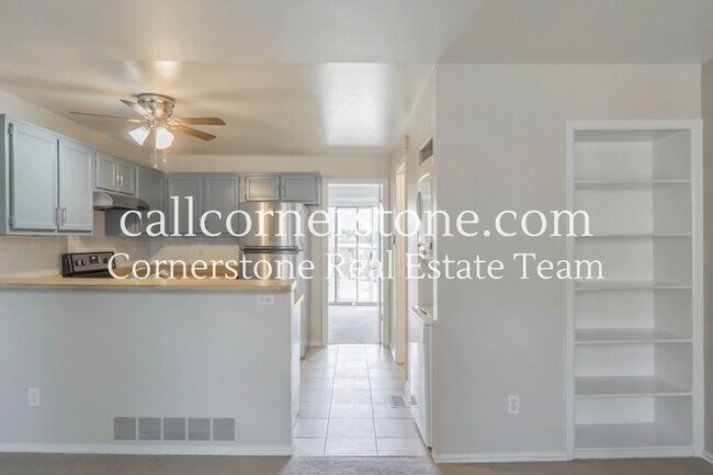 Foto del edificio - 6711 Overland Dr