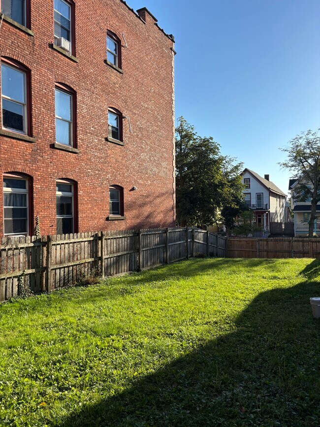 Building Photo - 239 West Ave