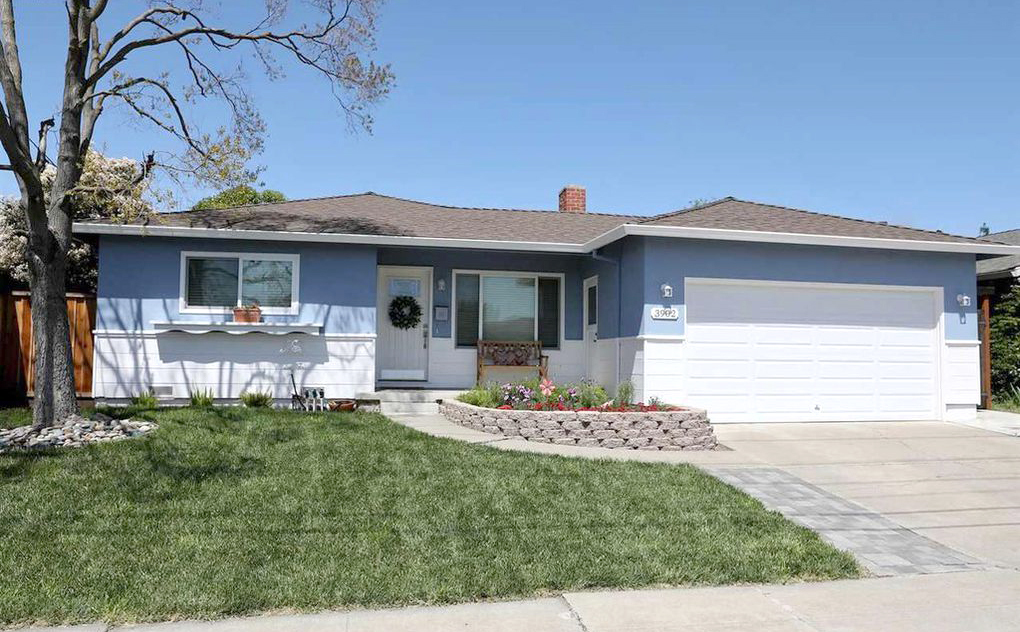 Primary Photo - 3902 Madeira Way