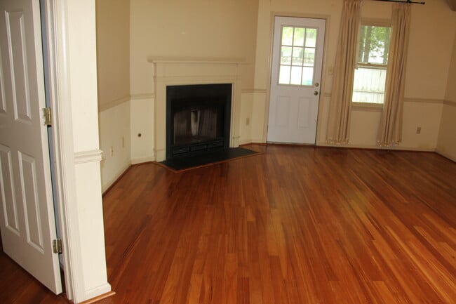 Living Room View 1 - 139 Barn Swallow Rdg