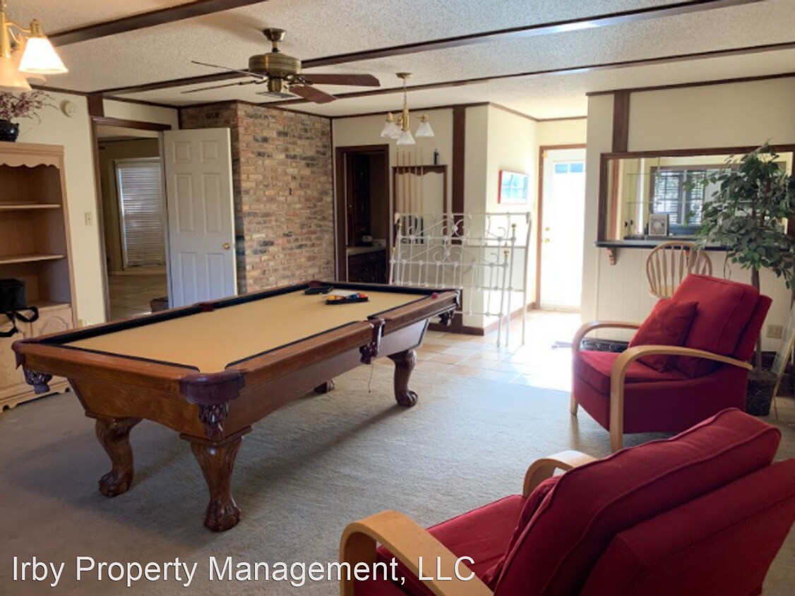Foto principal - 4 br, 3 bath House - 730 Oak Hill Ct