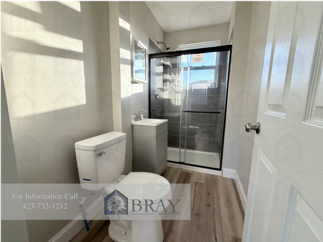 Foto del edificio - Recently Renovated Home with Fenced Yard in Kingsport