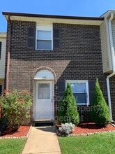 Building Photo - 333 Sweet Briar Ct