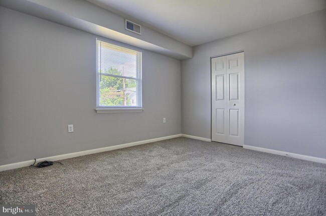 Foto del edificio - 1503 Blue Mountain Pkwy