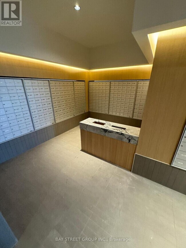 Building Photo - 395 Square One Dr