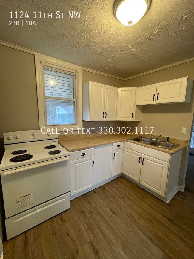 Building Photo - 1124 11th St NW