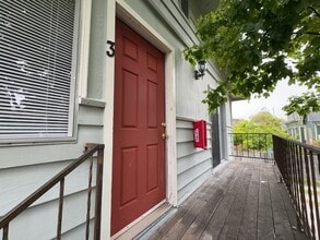 Building Photo - 1441 B St