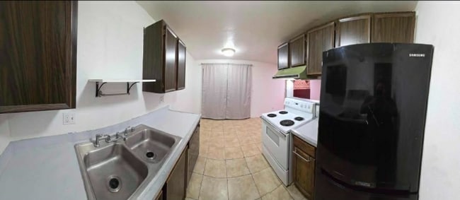 Foto del edificio - 4428 111th St SW