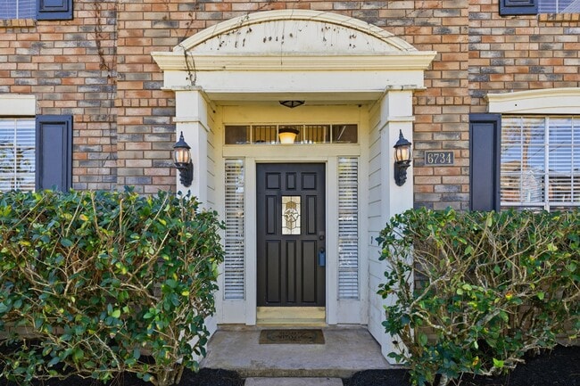 Foto del edificio - 6734 Flowermound Dr