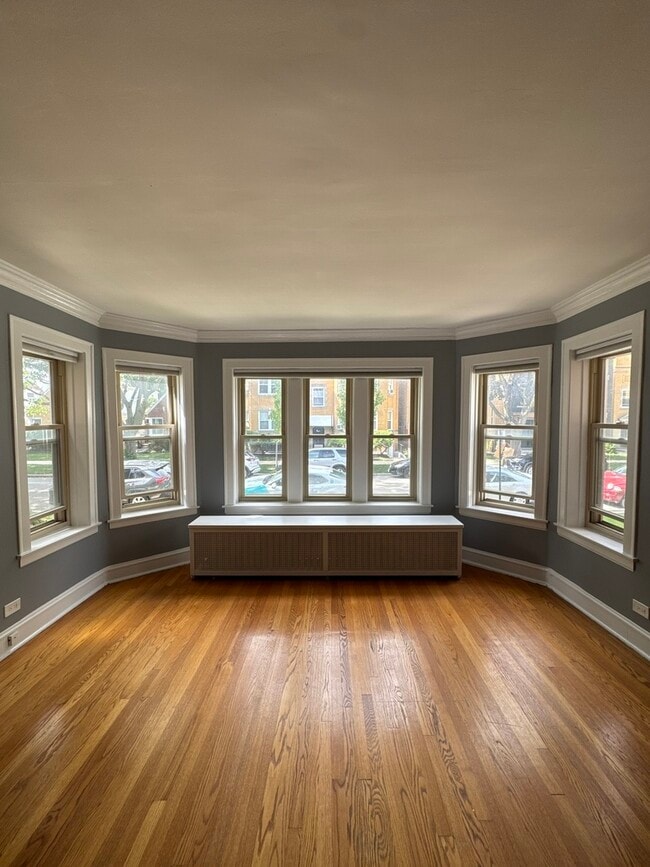 Foto del edificio - 5741 N Washtenaw Ave