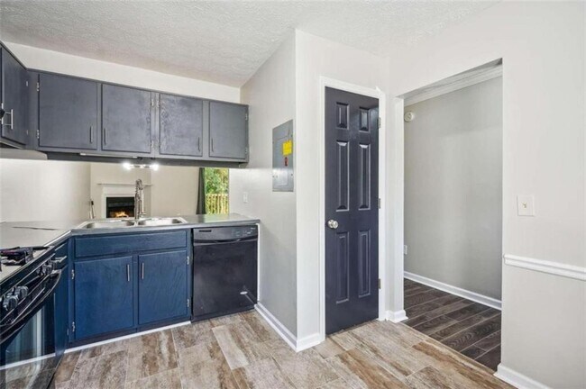 Foto del edificio - 6458 Bedford Ln