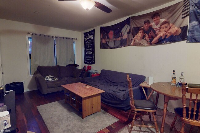Foto del edificio - 5 br, 3 bath Duplex - 1923 N 18TH ST Unit A