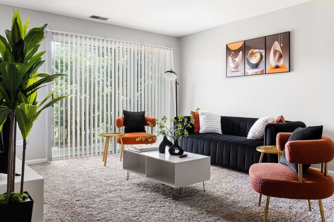 Building Photo - 149 Woodlake Blvd